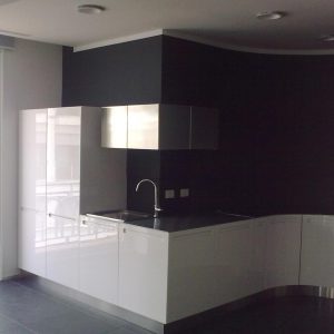 Apple-(04) Apple-(04)